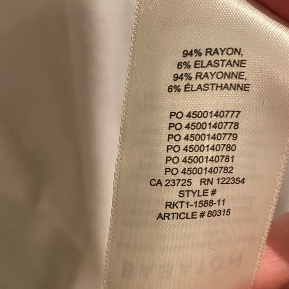 Babaton Aritzia Classic Crew Neck Long Sleeve - Picture 10 of 10